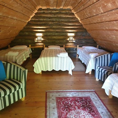 Vienkiemis Guest House Kretinga Ruang foto
